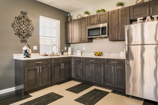 West Park Apartments in Albuquerque, NM - Building Photo