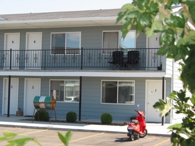 Lexington Apartments in Rexburg, ID - Building Photo