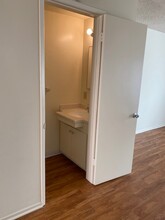 21107 Victor St, Unit 8 in Torrance, CA - Building Photo - Building Photo