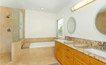 4320 Pahoa Ave in Honolulu, HI - Building Photo - Building Photo