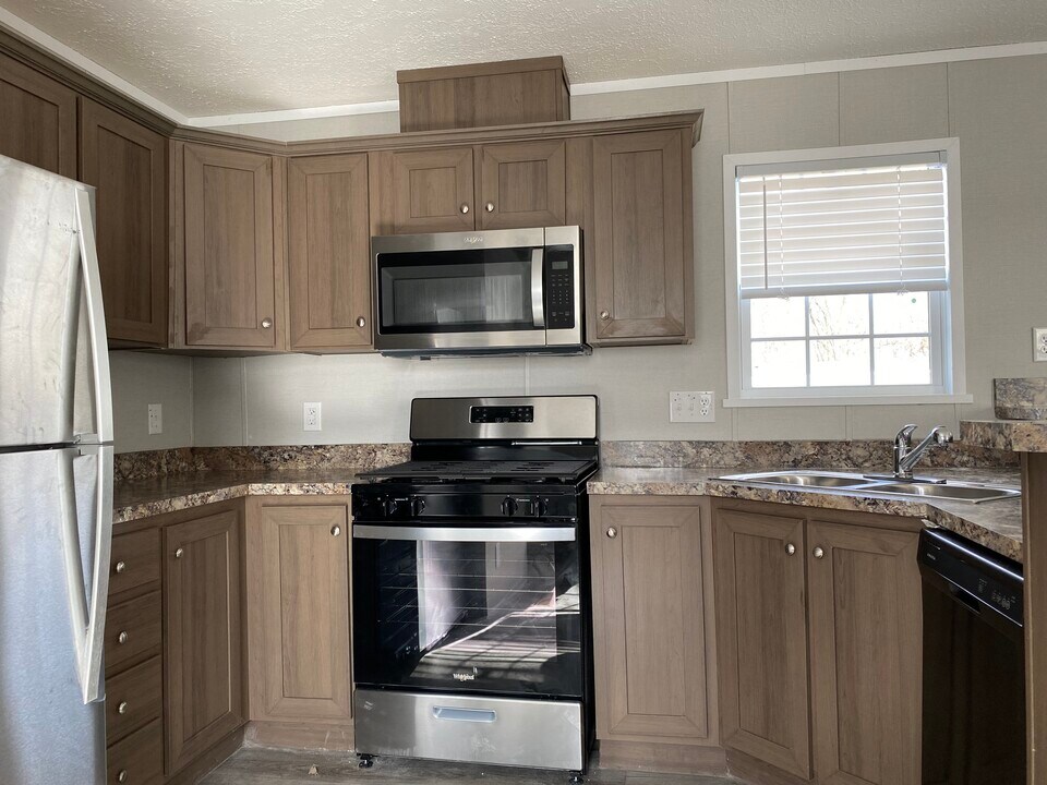 3444 Wayside Terrace in Lansing, MI - Building Photo