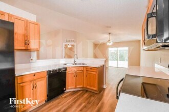 8153 Misty Meadow Ct N in Jacksonville, FL - Building Photo - Building Photo
