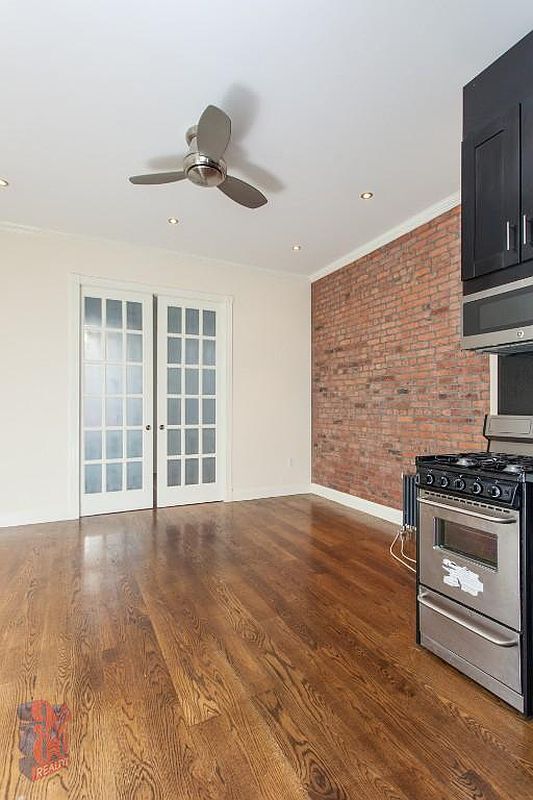 17 W 103rd St, Unit 2F in New York, NY - Building Photo - Building Photo