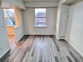 274 Emming St, Unit 1 in Cincinnati, OH - Building Photo
