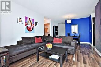 19-3919 Grand Trunk Crescent in Toronto, ON - Building Photo - Building Photo