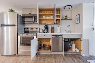 333 5th Ave N in St. Petersburg, FL - Building Photo - Building Photo