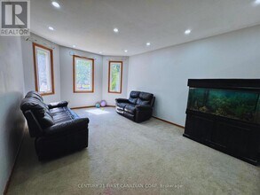 239 Edmunds Pl in London, ON - Building Photo - Building Photo