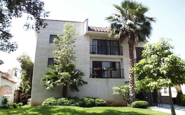 752 W Dryden St in Glendale, CA - Building Photo - Building Photo