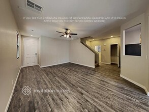 7912 Point Oaks Ct in Las Vegas, NV - Building Photo - Building Photo