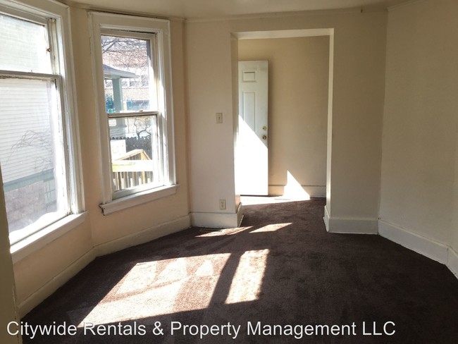 514 N 30th St in Milwaukee, WI - Building Photo - Building Photo