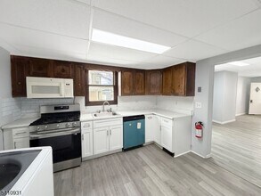 65 Davis St in Phillipsburg, NJ - Building Photo - Building Photo