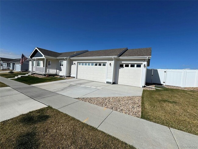 4321 Yellowbells Dr in Evans, CO - Building Photo - Building Photo