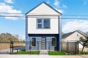 4533 Bricker St in Houston, TX - Building Photo