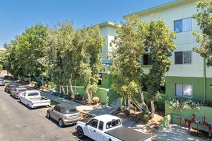 Harvard Condos in Los Angeles, CA - Building Photo