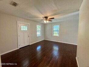 4820 Headley Terrace in Jacksonville, FL - Building Photo - Building Photo