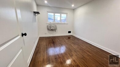 256 STREET, Unit 2 in Queens, NY - Building Photo - Building Photo