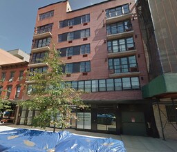 527 Court St in Brooklyn, NY - Foto de edificio - Building Photo