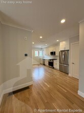 35 Gore St, Unit #2 in Cambridge, MA - Building Photo - Building Photo