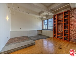 1850 Industrial St-Unit -512 in Los Angeles, CA - Building Photo - Building Photo