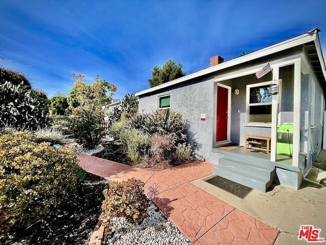 property at 3017 Urban Ave