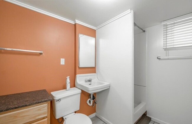 2135 S 200 E in South Salt Lake, UT - Building Photo - Building Photo
