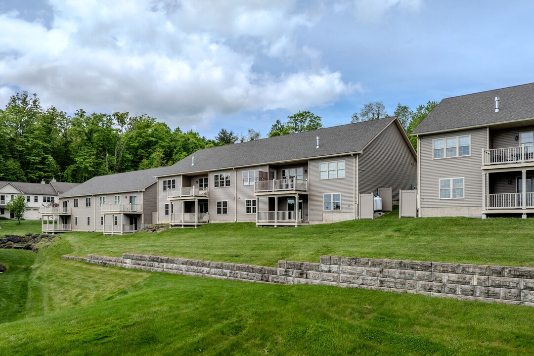Riverview in Holyoke, MA - Foto de edificio