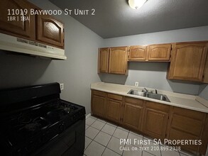 11019 Baywood St in San Antonio, TX - Building Photo - Building Photo