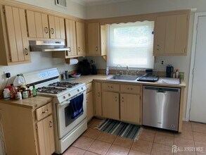 207 Manning Ave in South Plainfield, NJ - Building Photo - Building Photo