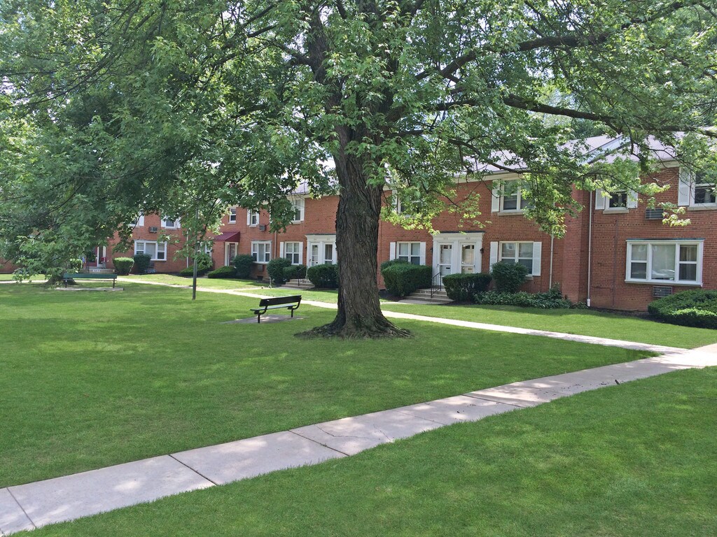 Bexley Plaza Apartments in Columbus, OH