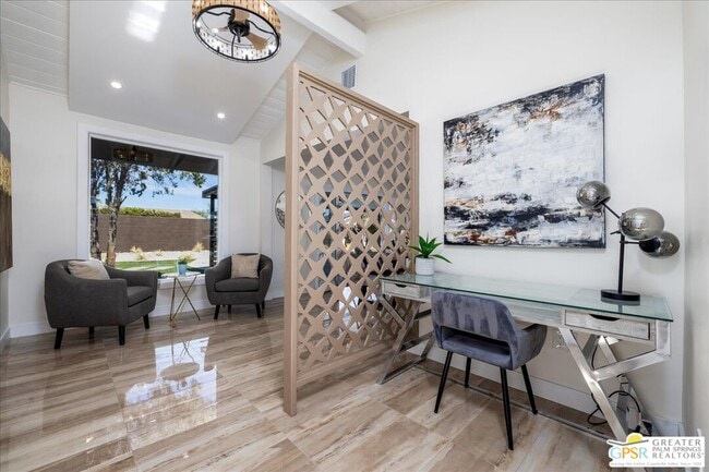 372 E Molino Rd in Palm Springs, CA - Building Photo - Building Photo