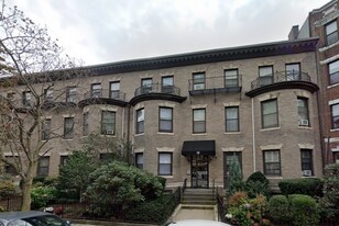 30 Peterborough St, Unit G in Boston, MA - Building Photo