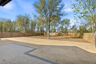 200 Waikakaaua Dr in Bastrop, TX - Building Photo