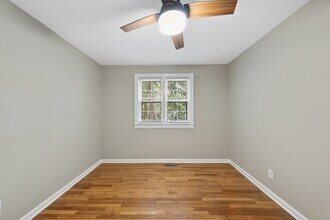 975 St Marys St in Raleigh, NC - Building Photo - Building Photo