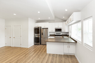 22103 Parthenia St, Unit 22103 Parthenia Street in West Hills, CA - Building Photo