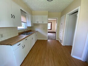 908 S Hawkins Ave in Akron, OH - Building Photo - Building Photo