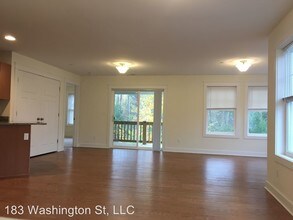 6 Truman Cir in Rochester, NH - Building Photo - Building Photo
