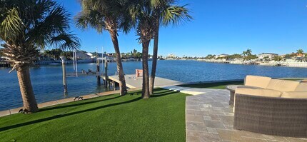 301 22nd St in Belleair Beach, FL - Building Photo - Building Photo