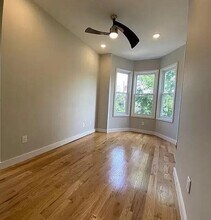 155 Chestnut Ave in Jersey City, NJ - Building Photo - Building Photo