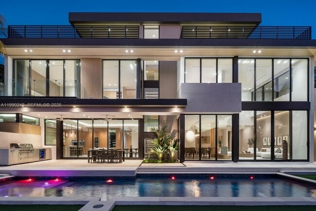 641 Flamingo Dr in Fort Lauderdale, FL - Building Photo - Building Photo