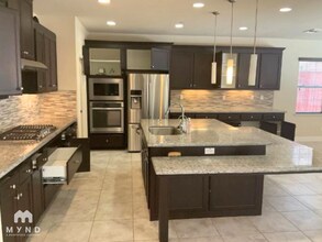686 W Jardin Terrace in Mountain House, CA - Building Photo - Building Photo