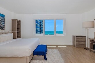 2416 Flamingo Dr in Miami Beach, FL - Building Photo - Building Photo