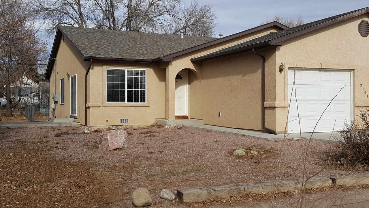 2101 Florence Ave in Canon City, CO - Building Photo