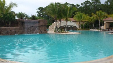 9560 Firenze Cir in Naples, FL - Building Photo - Building Photo