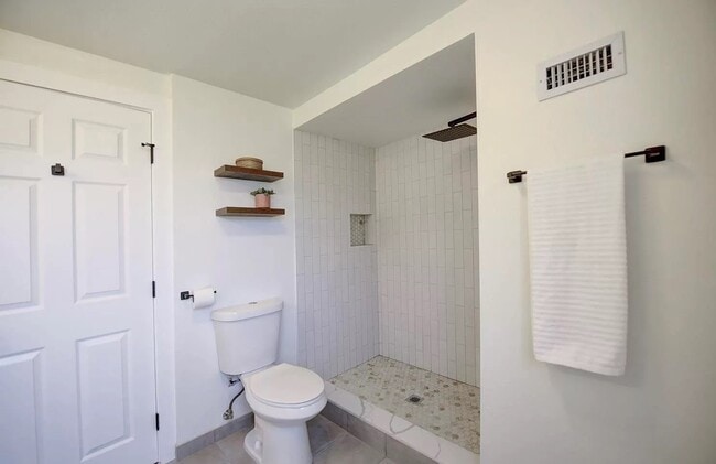 property at 3621 Vista Campana N