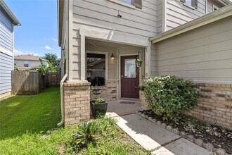 322 Remington Harbor Ct in Houston, TX - Foto de edificio - Building Photo