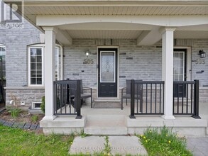 505 Rossland Rd E in Ajax, ON - Building Photo - Building Photo
