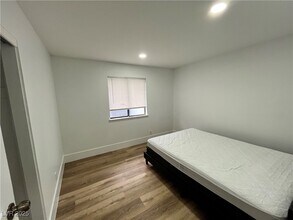 6191 Bullion Blvd in Las Vegas, NV - Building Photo - Building Photo