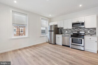 1232 S 26th St in Philadelphia, PA - Foto de edificio - Building Photo