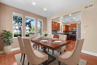 197 Barnhill Dr in Folsom, CA - Building Photo - Building Photo