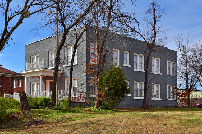 2409 N Robinson Ave in Oklahoma City, OK - Building Photo - Building Photo